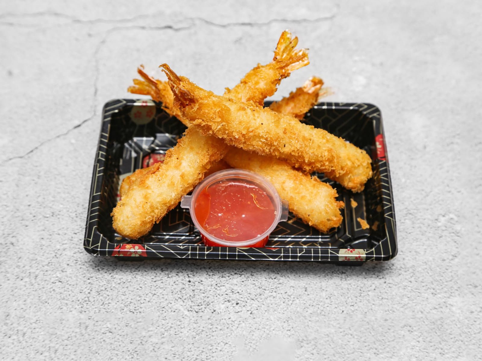 Deep fried panko prawns with dipping sauce