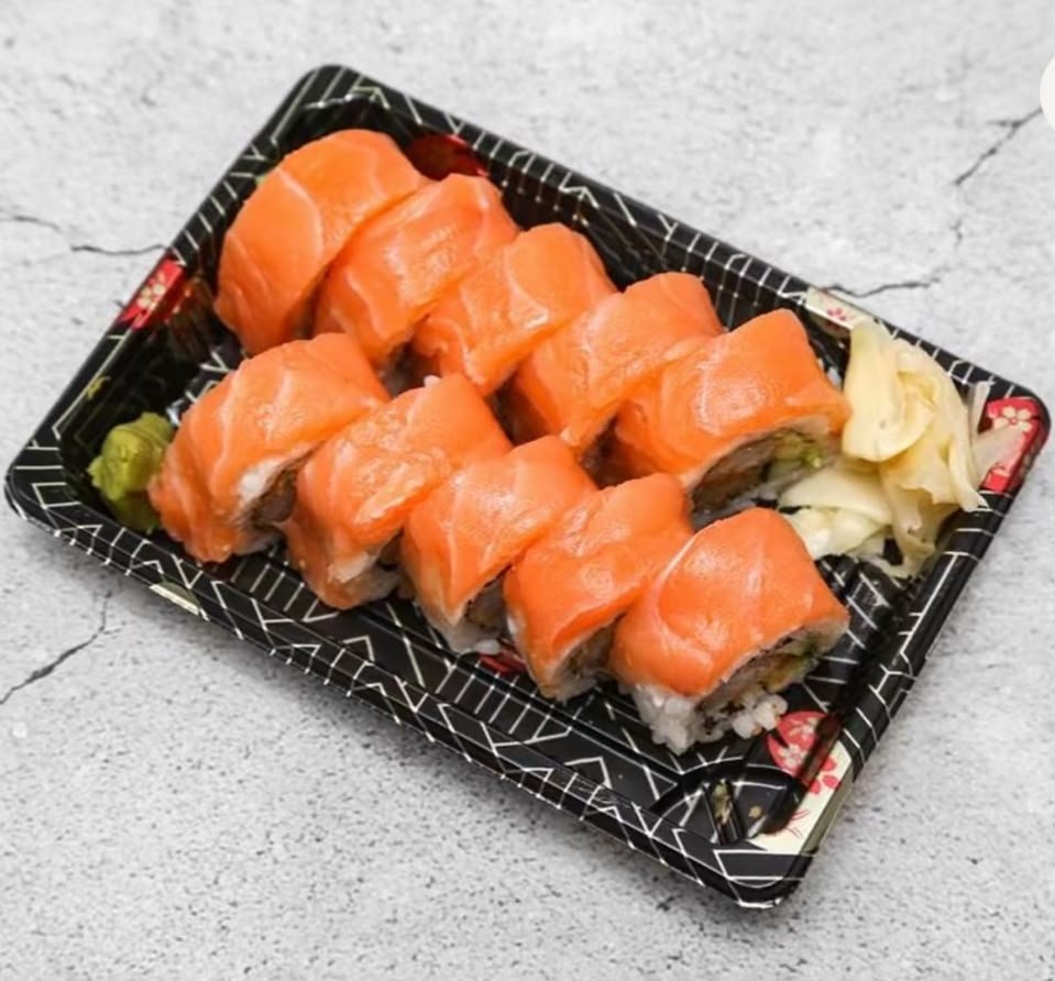 Signature salmon deluxe rolls at Makizu